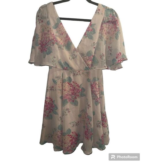 ✨ASOS Wrap Front Angel Sleeve Sz 4 Dress in Pretty Hydrangea Print✨ - Picture 6 of 9
